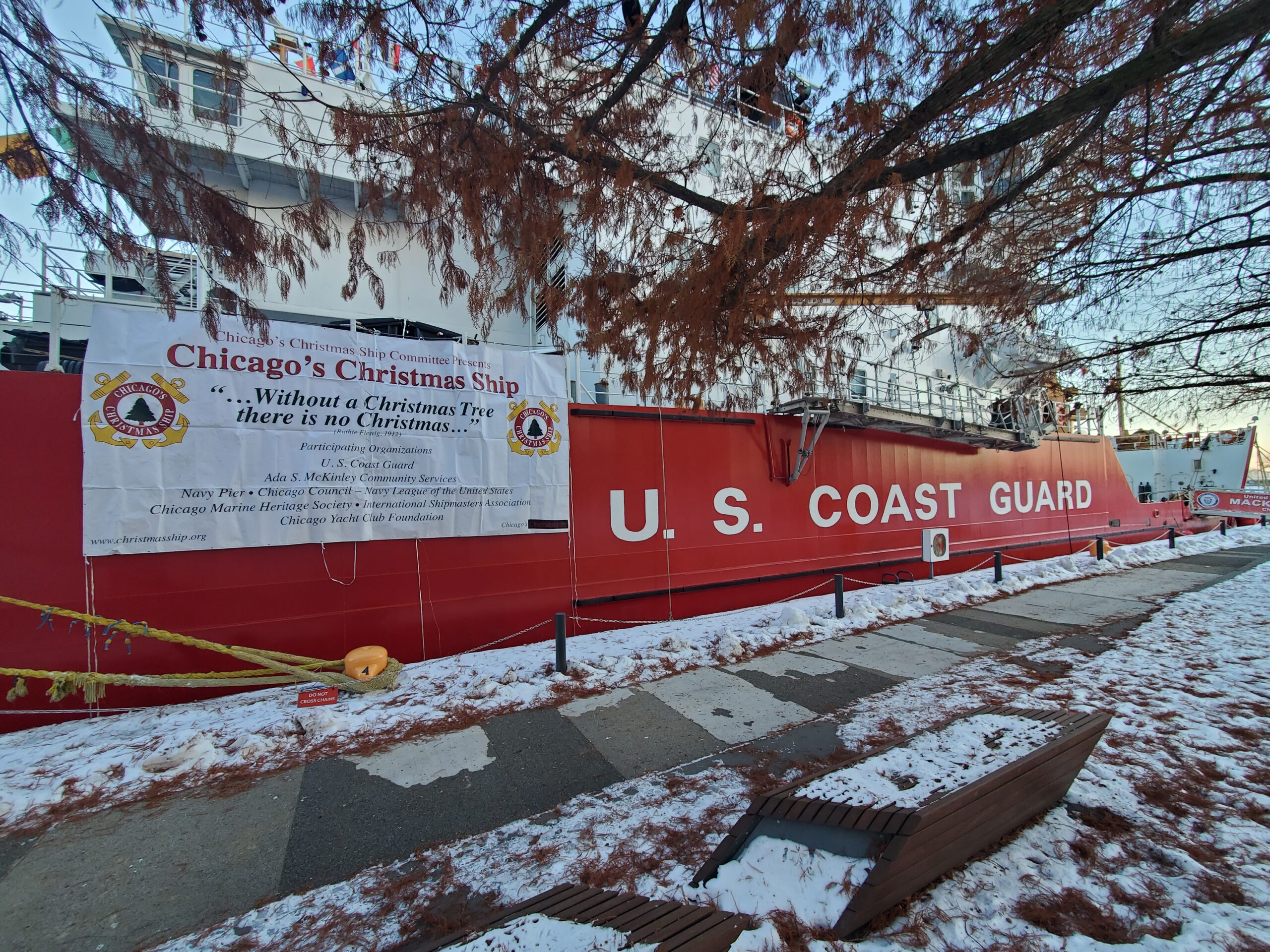 Pritzker Military Foundation Helps Carry On Chicago’s Historic Tradition of Holiday Giving